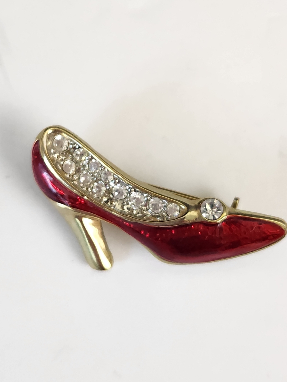 VTG High Heel Shoe Brooch Red Enamel and sparkling rhinestones
